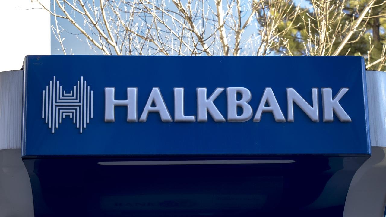 Paraya sıkışanlara Halkbank’tan 50 bin TL ihtiyaç kredisi ayda 3.658 TL taksitle!